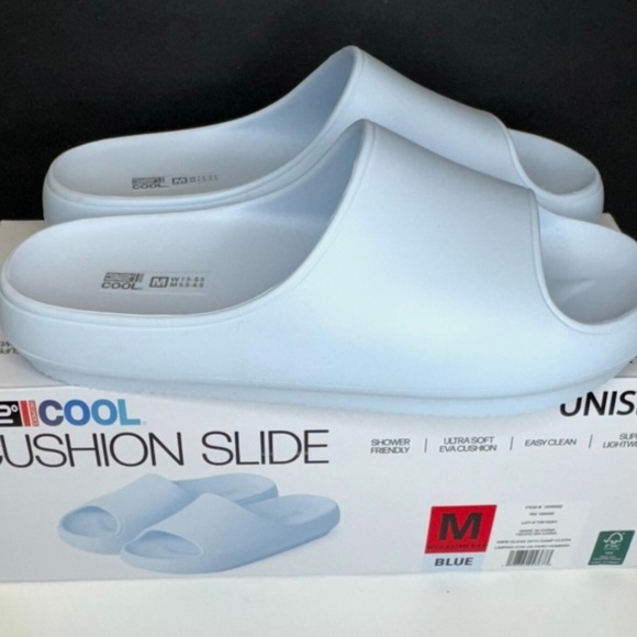 New 32 Degrees Unisex Smooth Cushion Slides Blue Cool Sandals - Picture 2 of 7